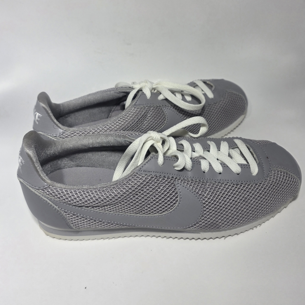 Nike Cortez Grey Mesh Sneakers Women’s Size 10.5 White Laces Excellent Condition - Picture 3 of 8